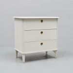 1184 3112 CHEST OF DRAWERS